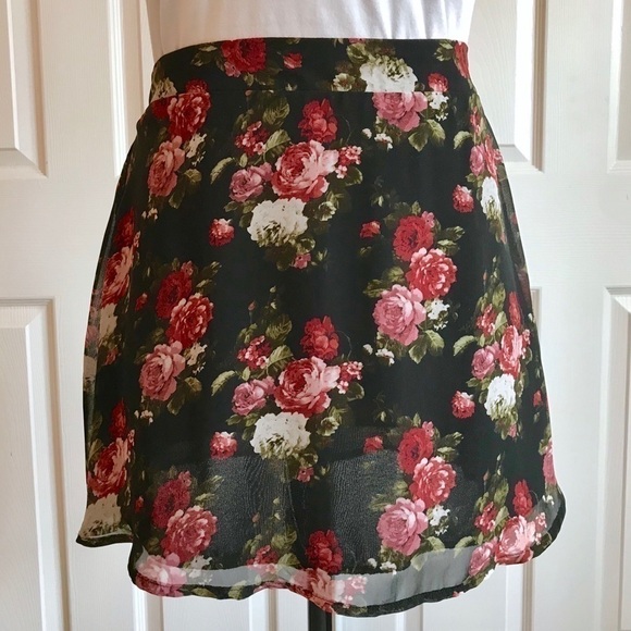 Tobi Black Floral A-line Mini Circle Skirt - Picture 1 of 8